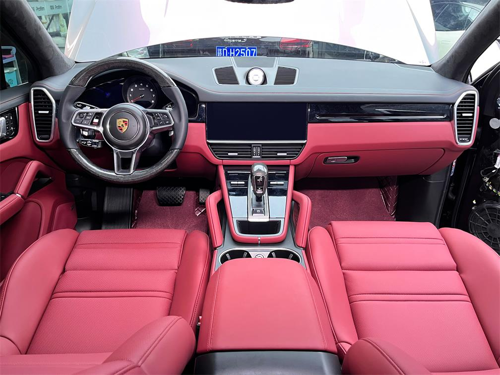  Revamping My Porsche Cayenne: The EKRCOVER Custom Seat Cover Experience