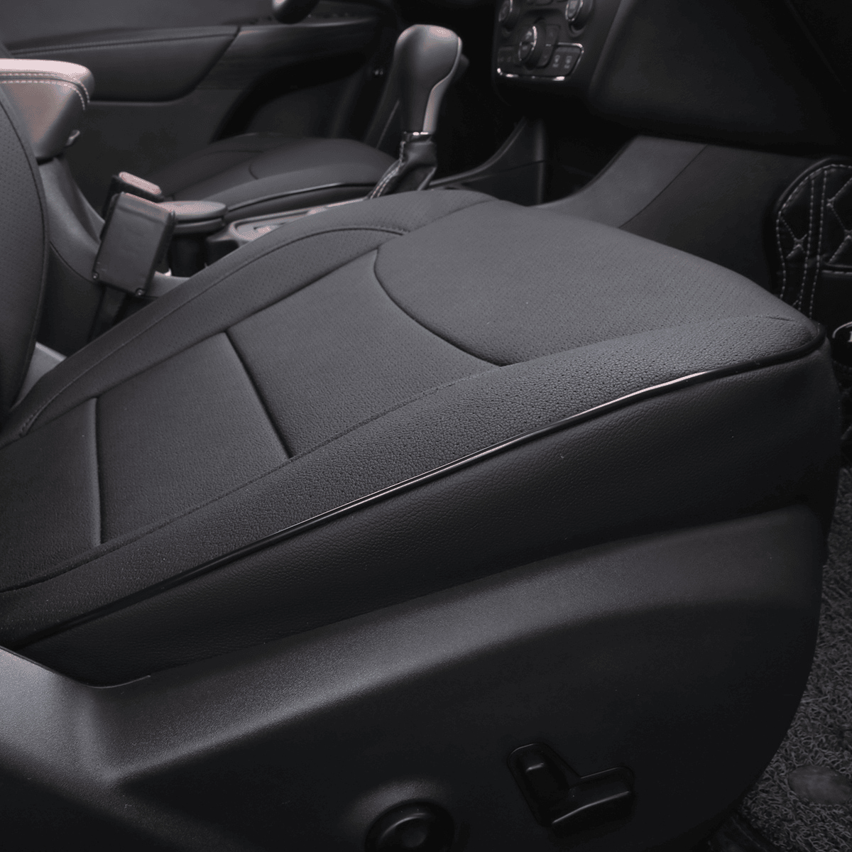 Jeep Cherokee Custom-fit Premium Leatherette Seat Covers