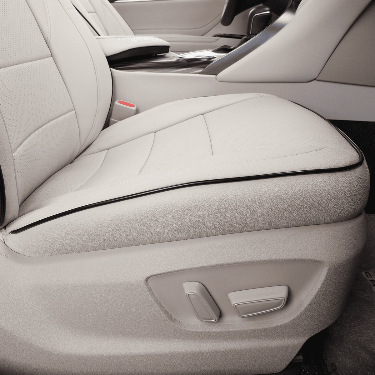Chevy Traverse Custom-fit Premium Leatherette Seat Covers
