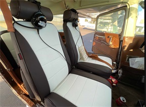 Elevate Cessna 172N Skyhawk Flying Experience with Custom Seats Covers
