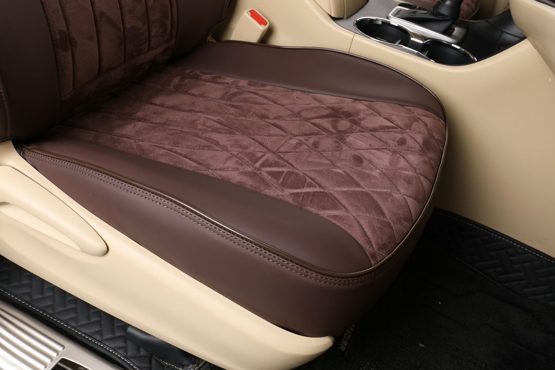toyota highlander ekr fm63 brown leather and suedette with middle pineapple pattern with edge piping 2